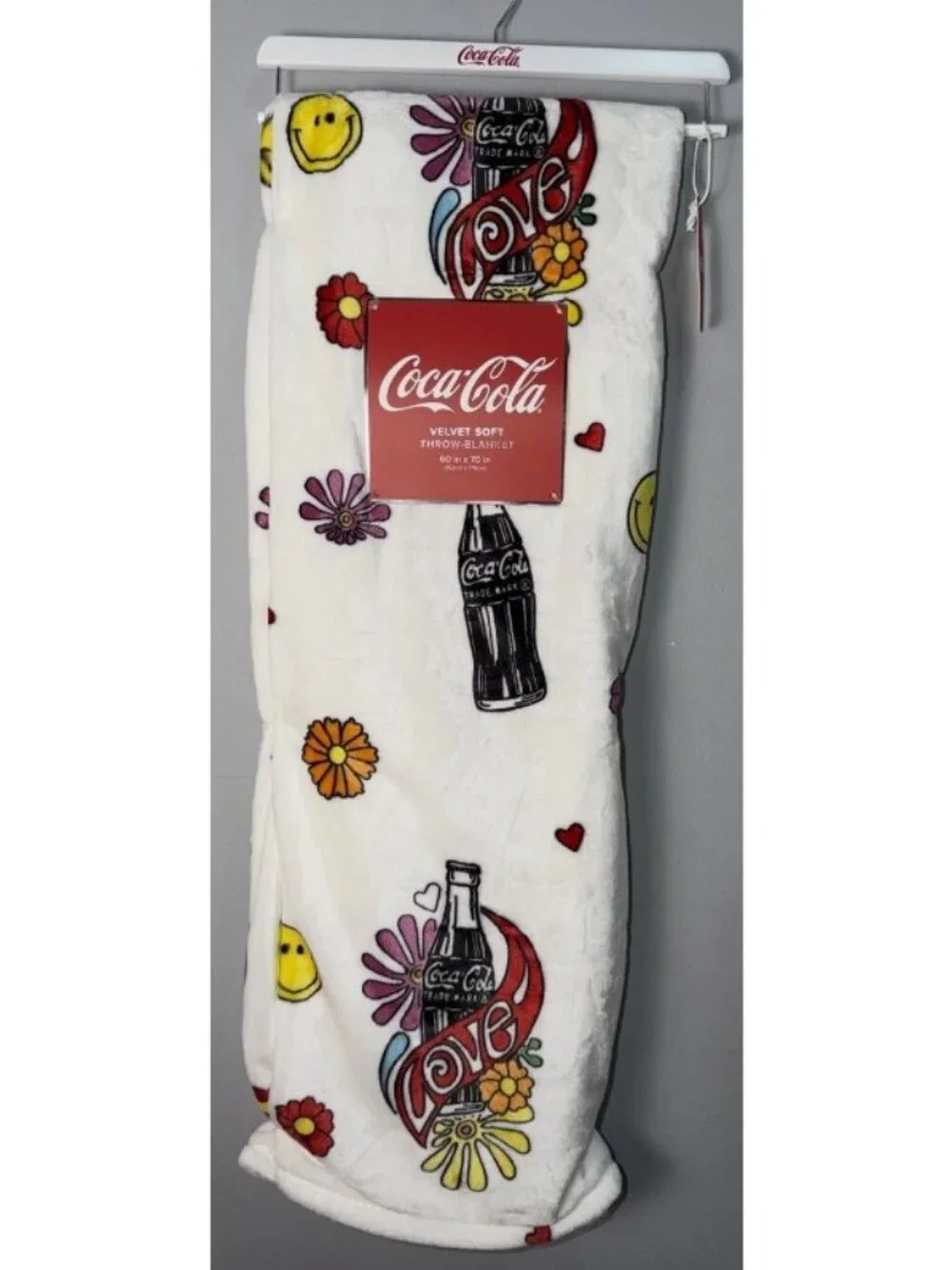 Coca Cola Retro Love Flowers Smiley Face Velvet Plush Throw Blanket 60x70 NWT